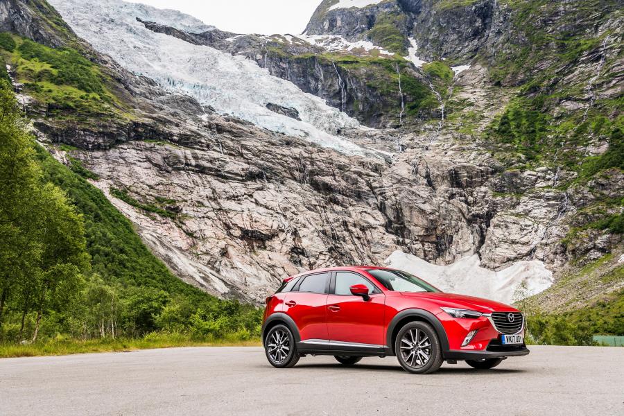  Mazda CX-3 2015 года  (UK) (фото 11 из 47)